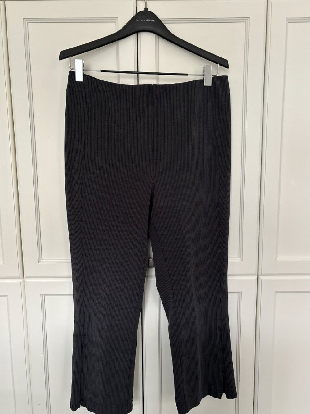 LULULEMON - Ribbed grey cropped yoga pants